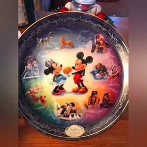 Disney's Magical Disney Moments(Falling in Love) collectible plate collection